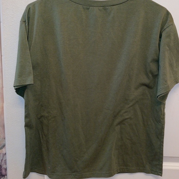 Medium Everglades ROMWE T-Shirt - Picture 4 of 4